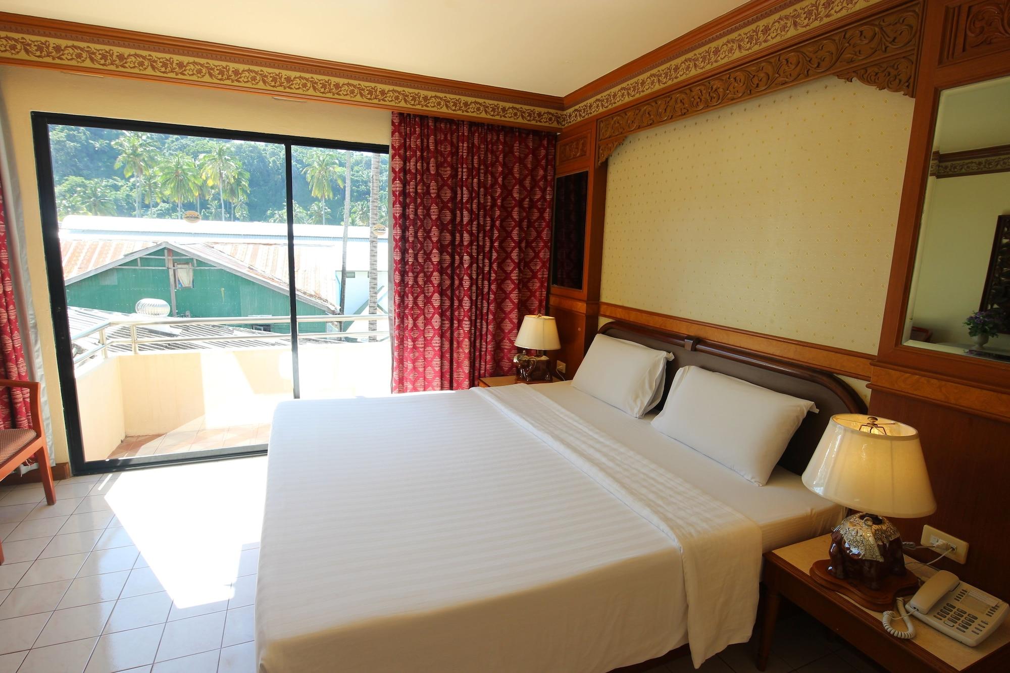 Phi Phi Hotel Exterior photo