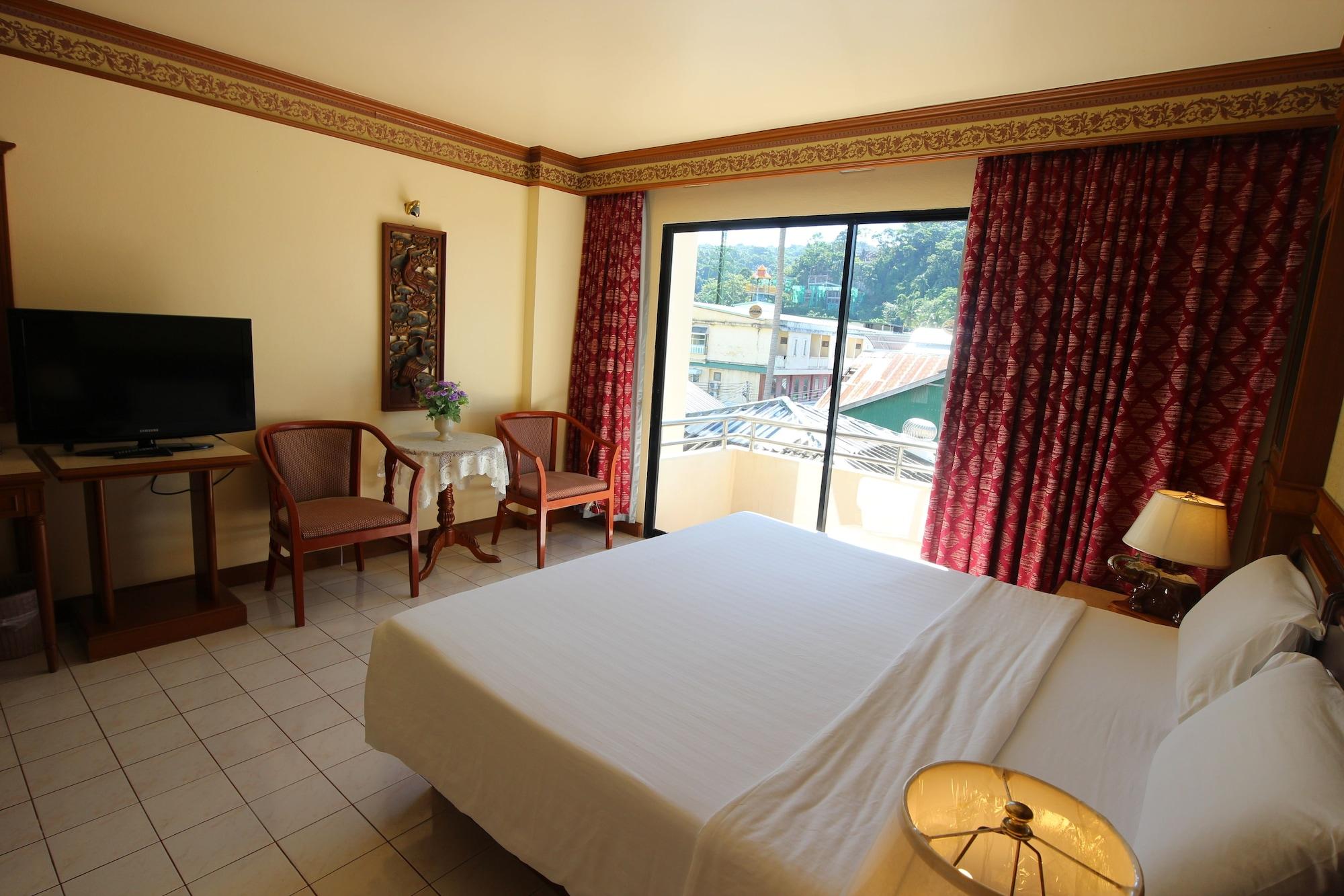 Phi Phi Hotel Exterior photo