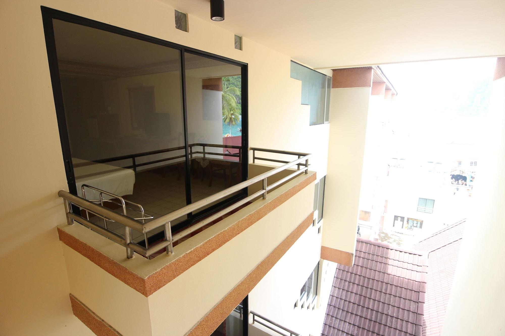 Phi Phi Hotel Exterior photo