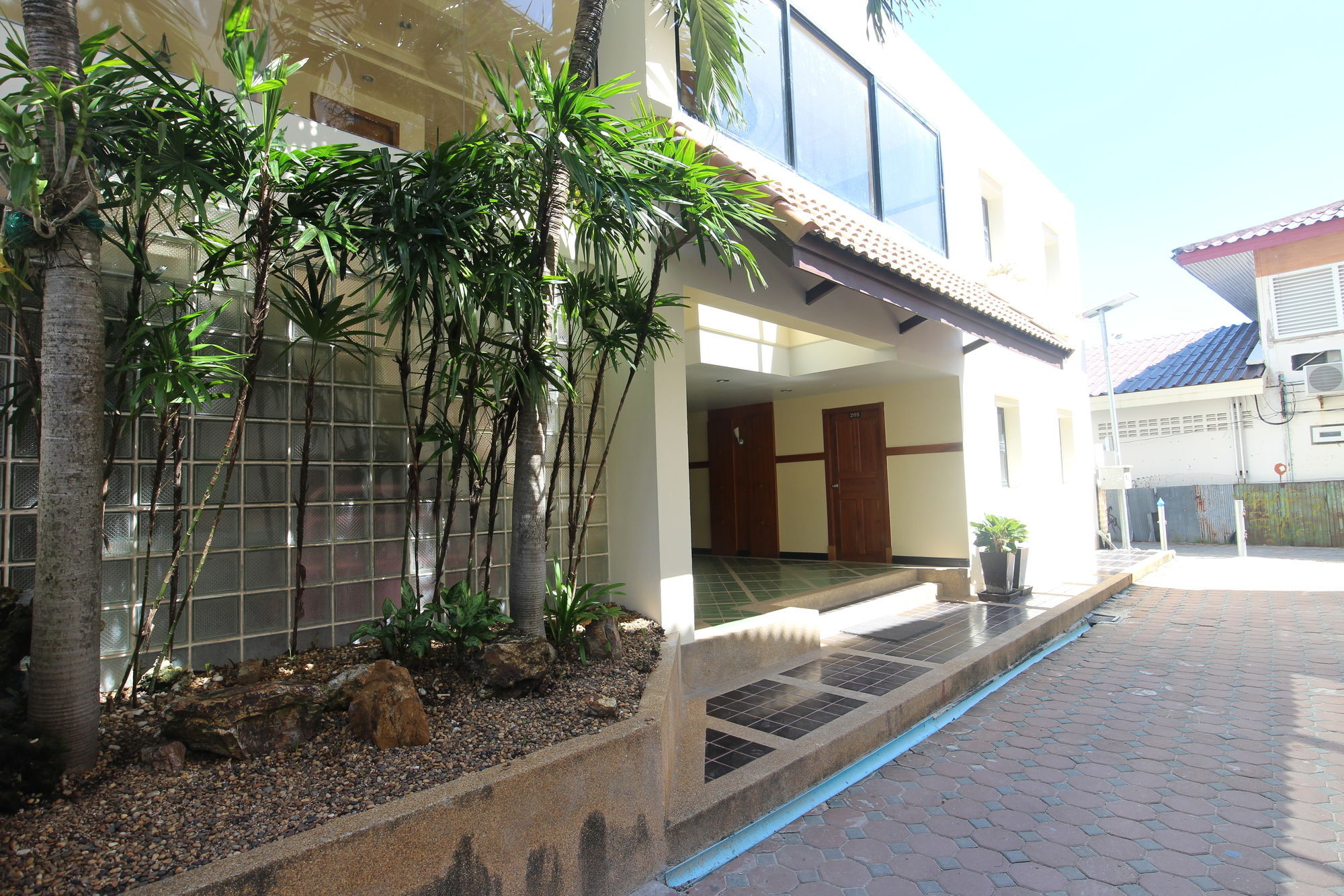 Phi Phi Hotel Exterior photo