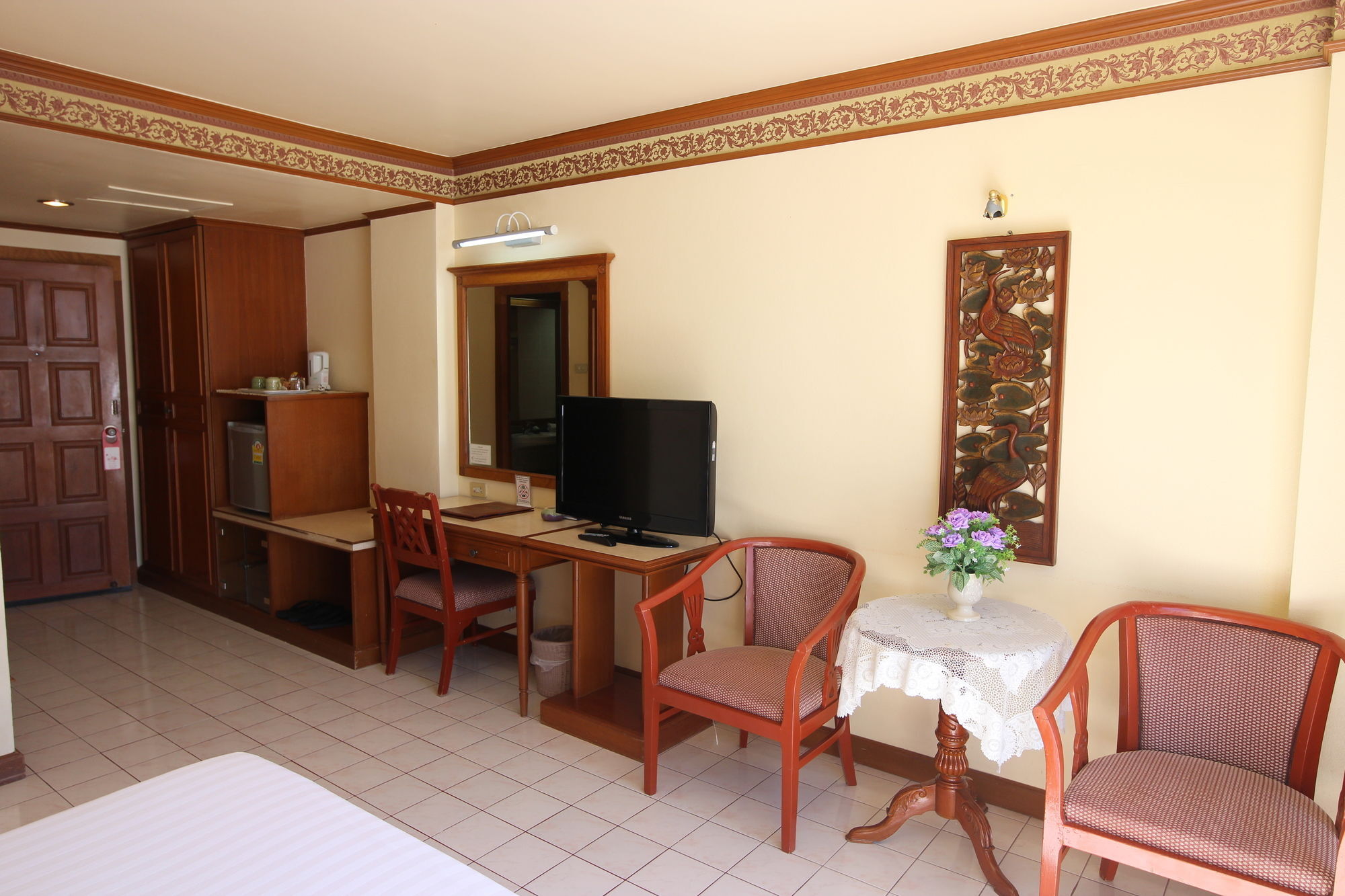 Phi Phi Hotel Exterior photo